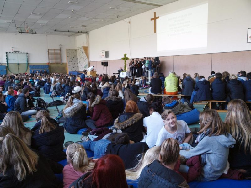 Gottesdienst in der Turnhalle | Foto: A. Bubrowski/CJD Oberurff