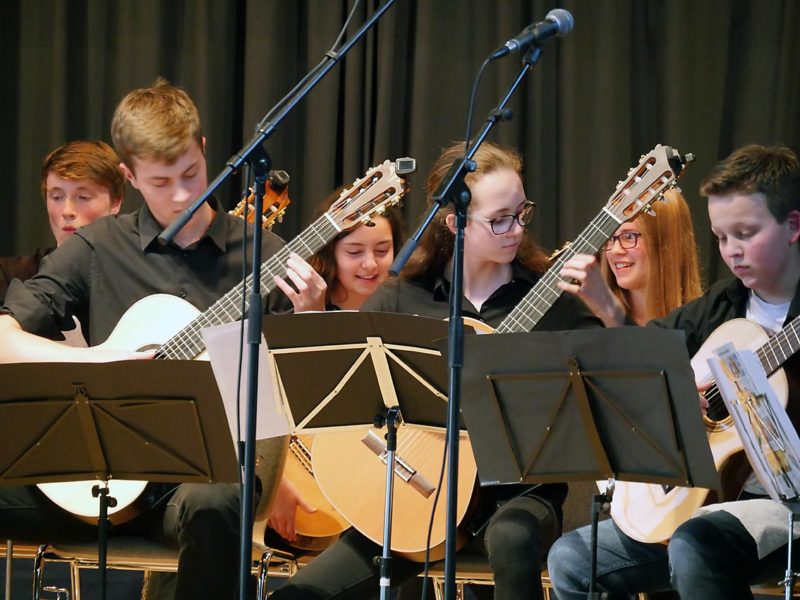 Frühlingskonzert mit dem Gitarrenensemble | Foto: A. Bubrowski/CJD Oberurff